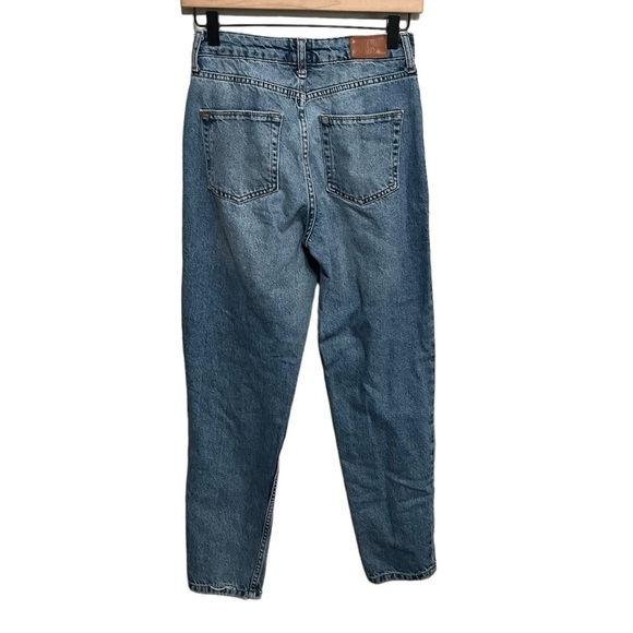 Urban Outfitters BDG Mom Jeans - Picture 3 of 10